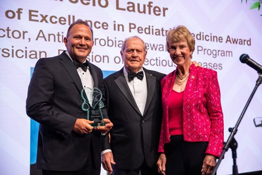 Jack and Barbara Nicklaus present Excellence in Pediatric Medicine Award to Dr. Marcelo Laufer