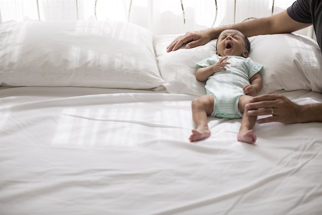 Cómo Dormir Más con Un Recién Nacido